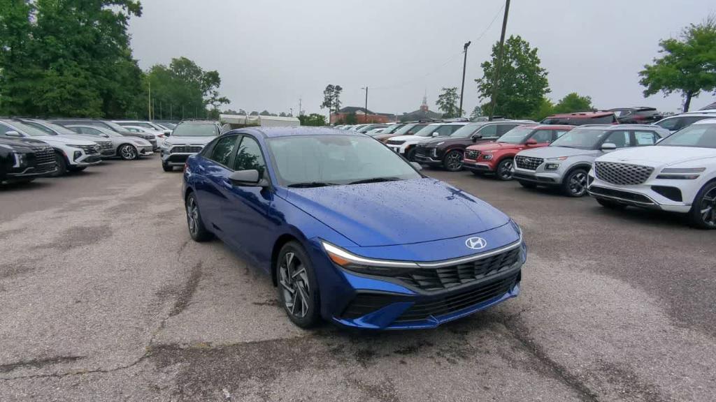 new 2025 Hyundai Elantra car, priced at $25,010
