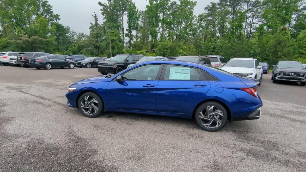 new 2025 Hyundai Elantra car, priced at $25,010