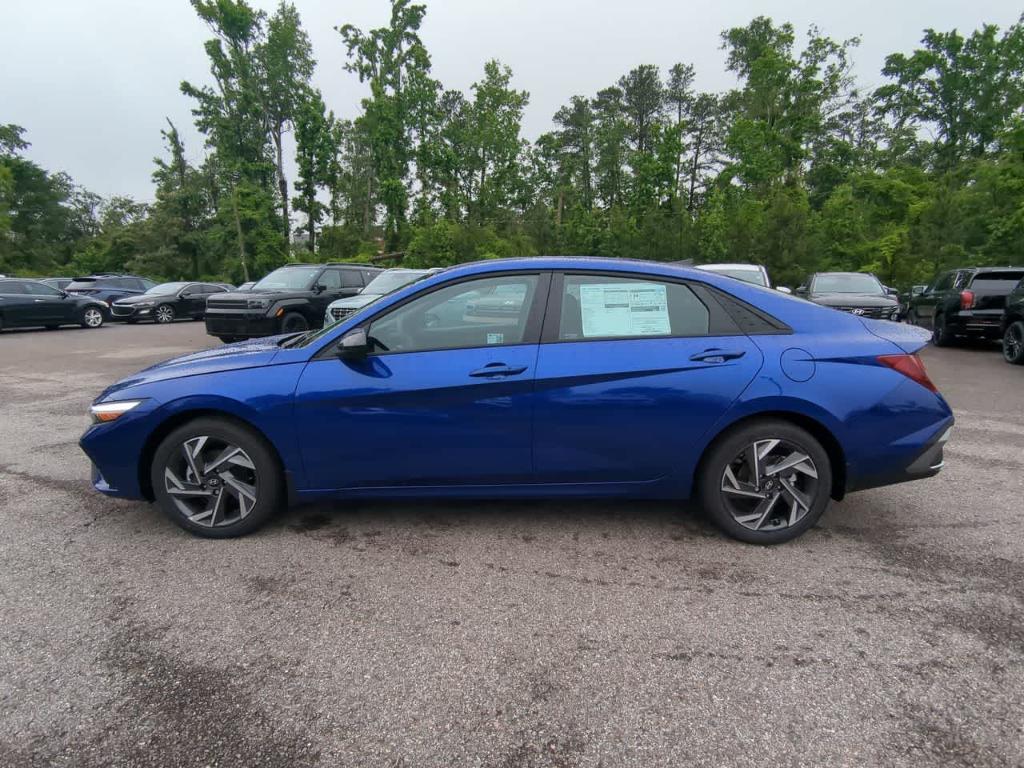 new 2025 Hyundai Elantra car, priced at $25,010