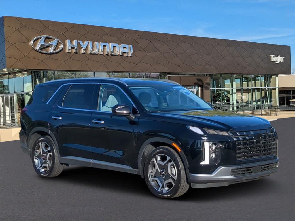 used 2025 Hyundai Palisade car, priced at $40,988