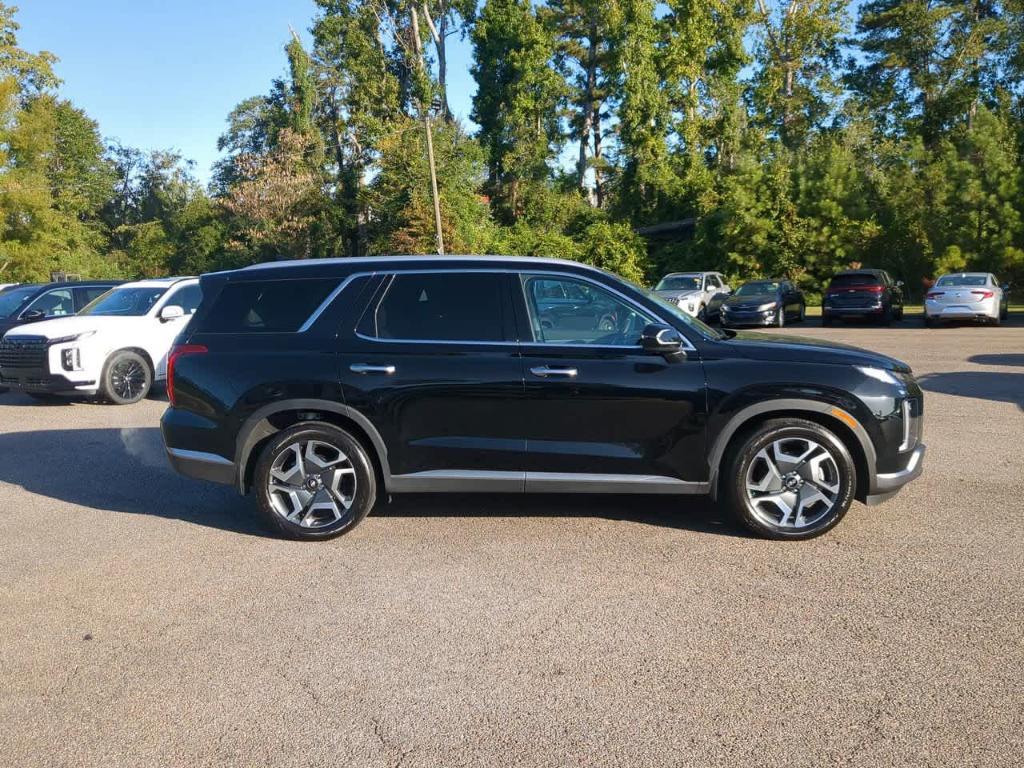 used 2025 Hyundai Palisade car, priced at $40,988