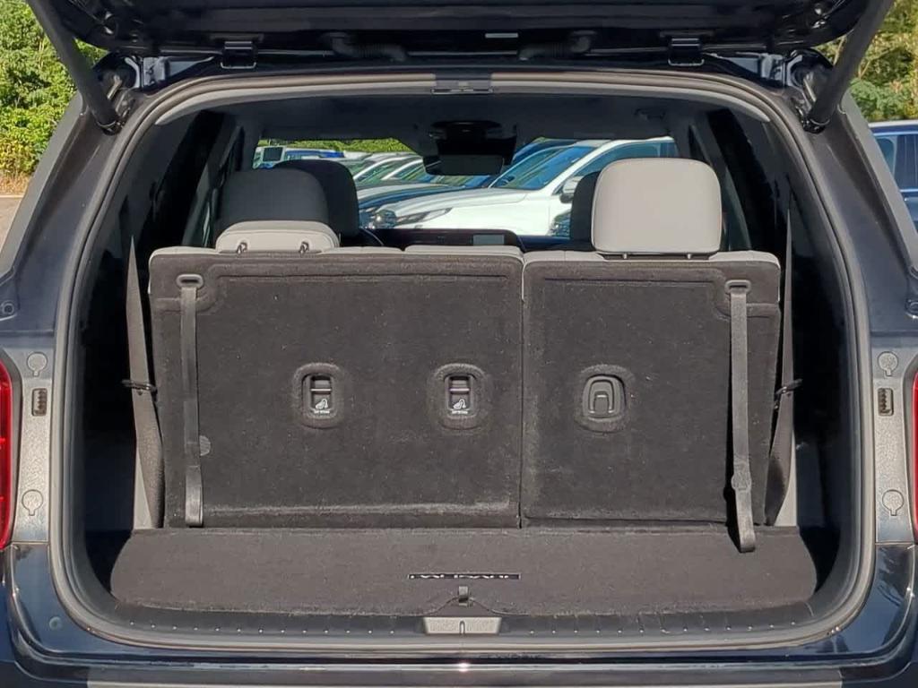 used 2025 Hyundai Palisade car, priced at $40,988