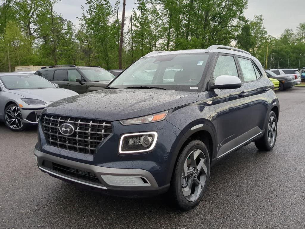 new 2025 Hyundai Venue car, priced at $25,450