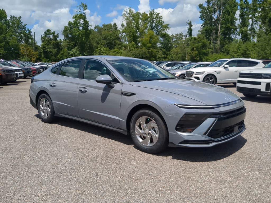 new 2025 Hyundai Sonata car, priced at $25,138