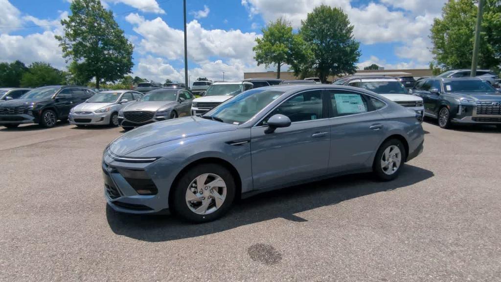 new 2025 Hyundai Sonata car, priced at $25,138