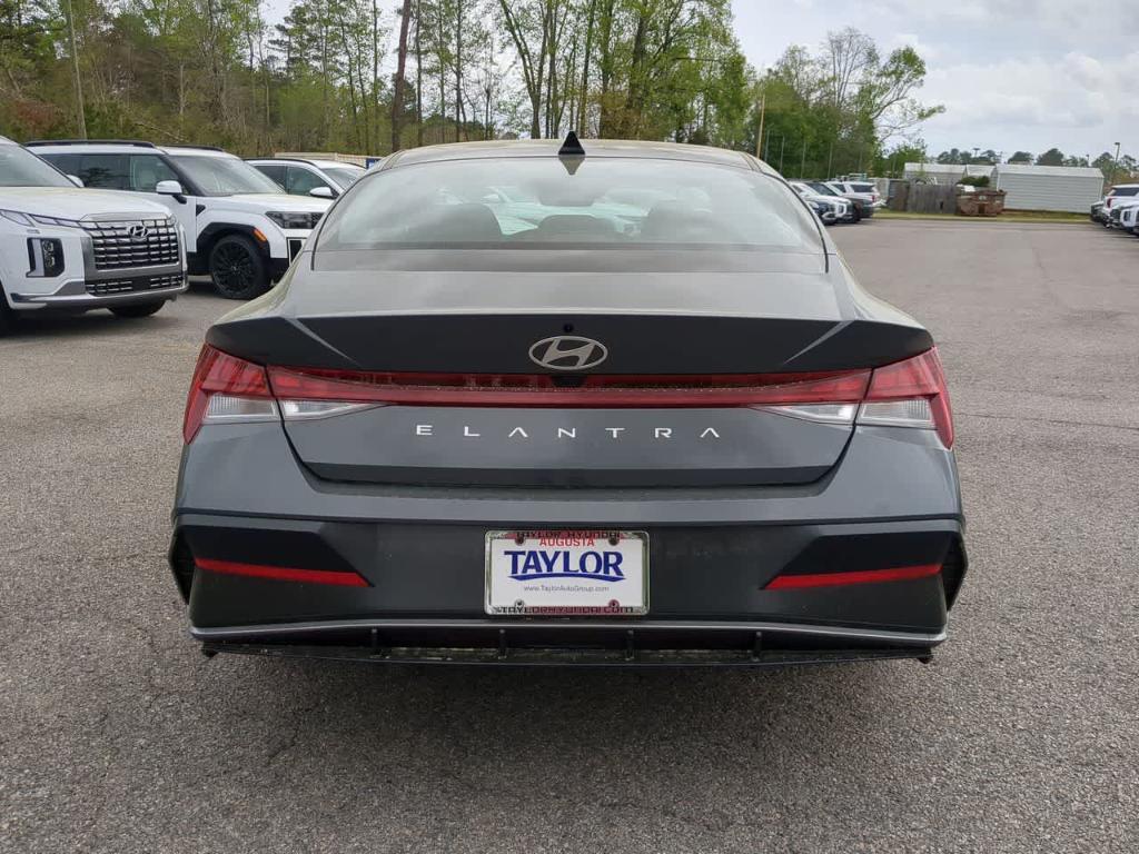new 2025 Hyundai Elantra car, priced at $27,585