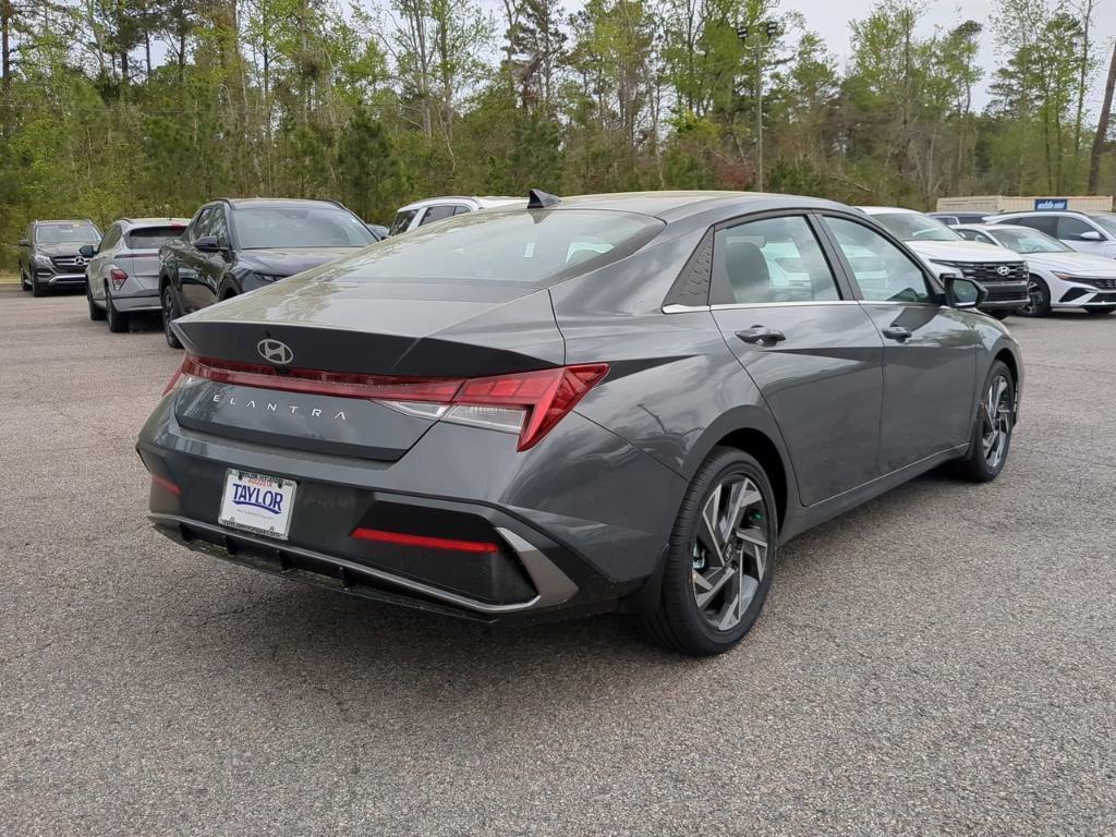 new 2025 Hyundai Elantra car, priced at $26,335