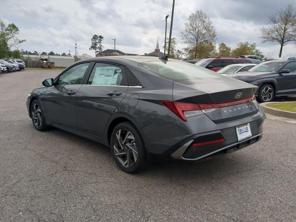 new 2025 Hyundai Elantra car, priced at $26,335