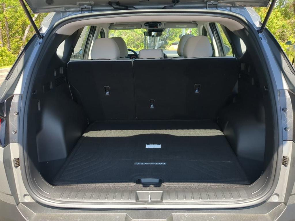new 2025 Hyundai Tucson car, priced at $30,870