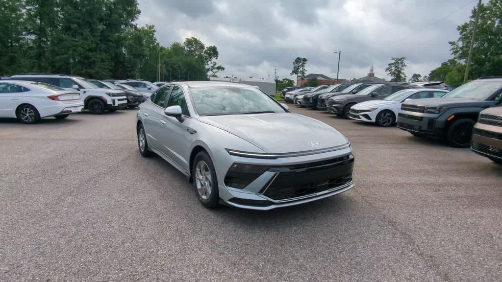 new 2025 Hyundai Sonata car, priced at $28,730