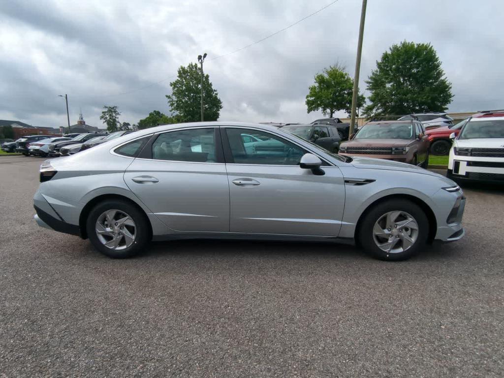 new 2025 Hyundai Sonata car, priced at $28,730
