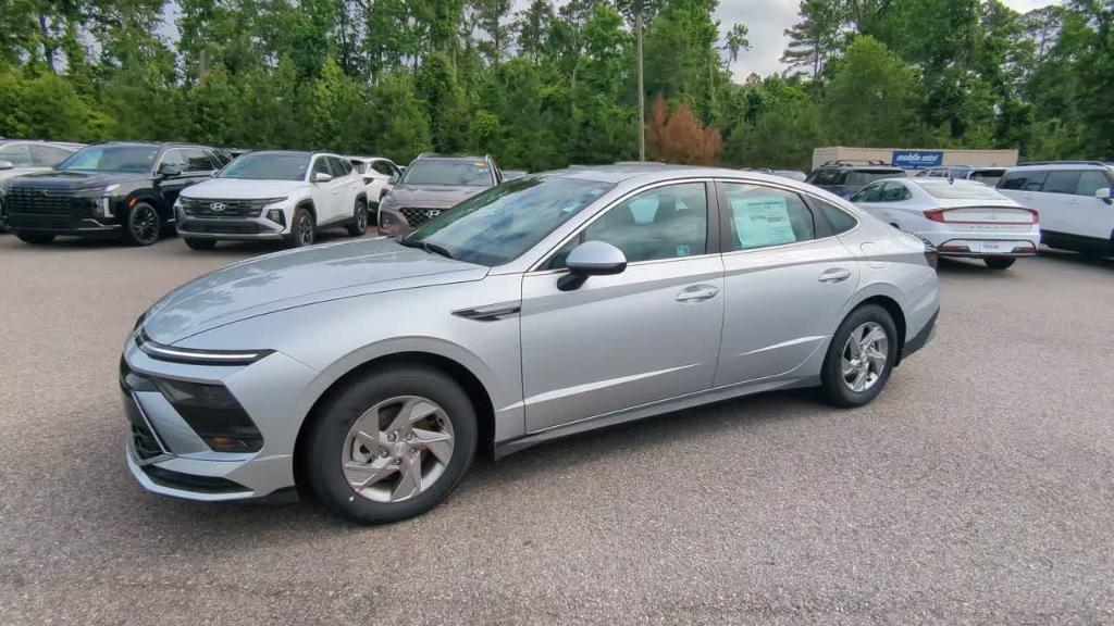 new 2025 Hyundai Sonata car, priced at $28,730