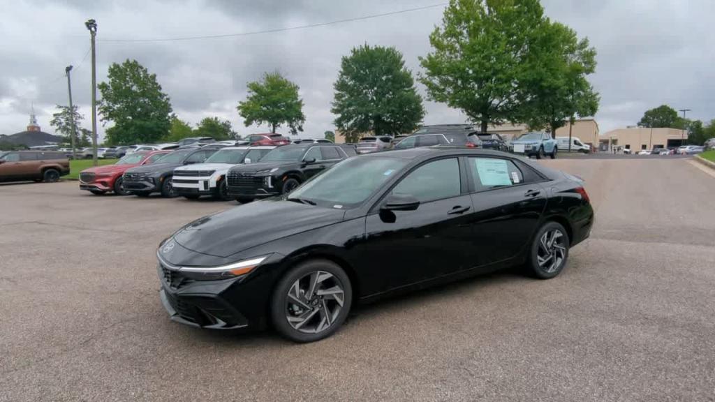 new 2025 Hyundai Elantra car, priced at $24,340