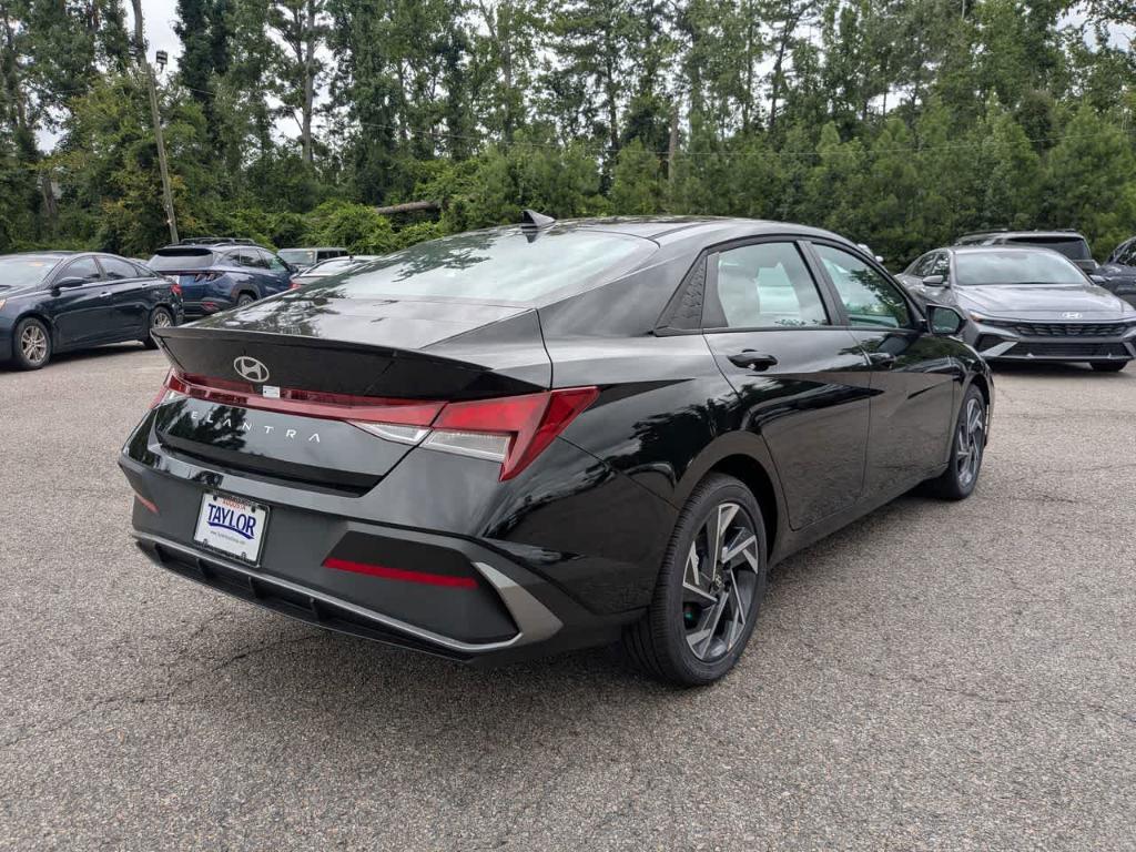 new 2025 Hyundai Elantra car, priced at $24,340