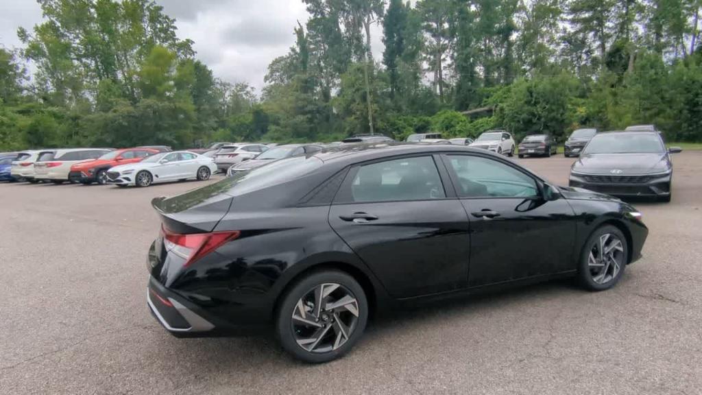 new 2025 Hyundai Elantra car, priced at $24,340