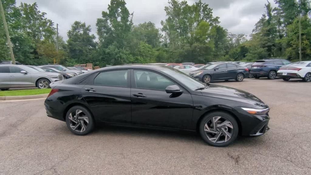 new 2025 Hyundai Elantra car, priced at $24,340