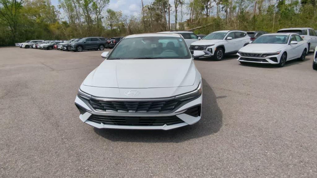 new 2025 Hyundai Elantra car, priced at $27,985