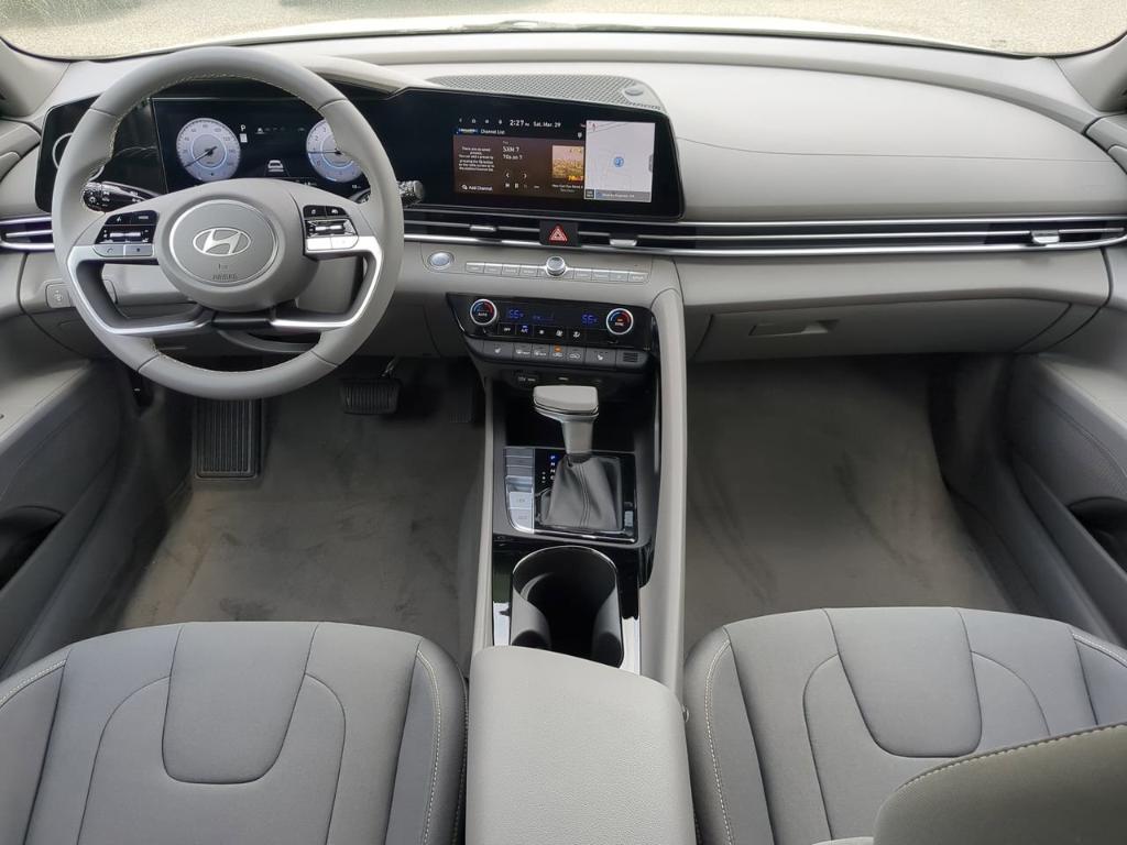 new 2025 Hyundai Elantra car, priced at $26,735