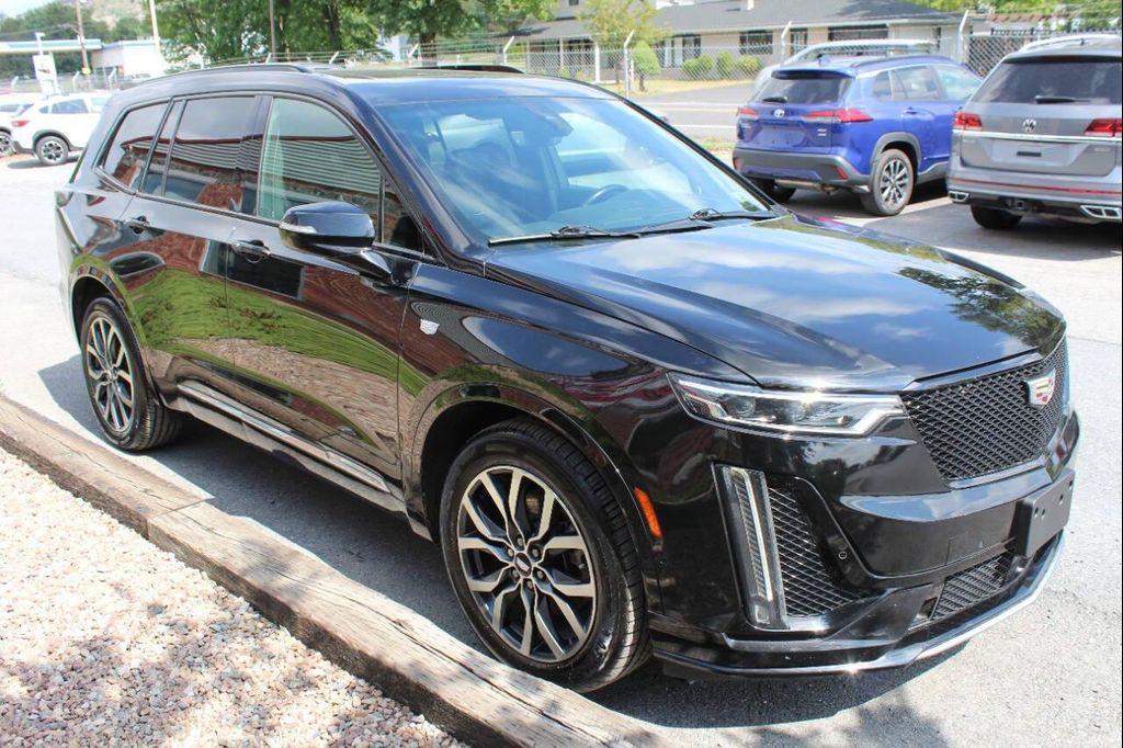 used 2021 Cadillac XT6 car, priced at $23,900