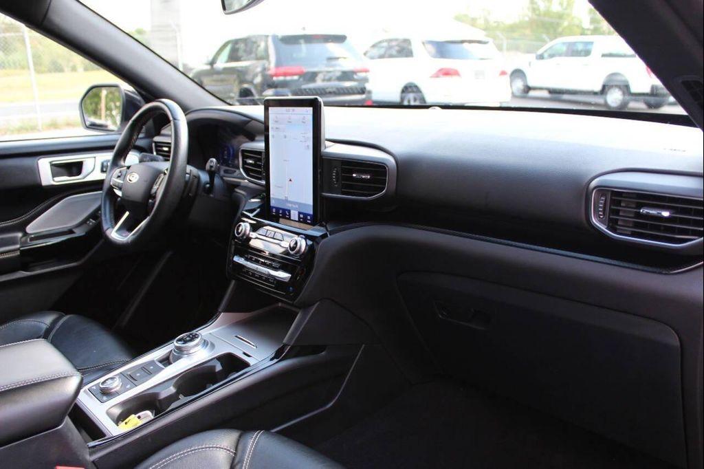 used 2021 Ford Explorer car, priced at $29,900
