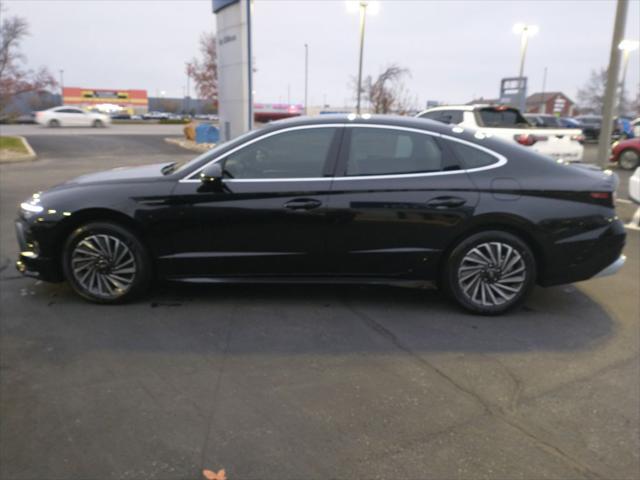 new 2025 Hyundai Sonata Hybrid car, priced at $38,227