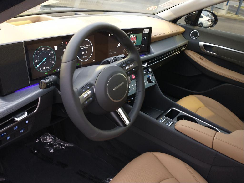 new 2025 Hyundai Sonata Hybrid car, priced at $36,727