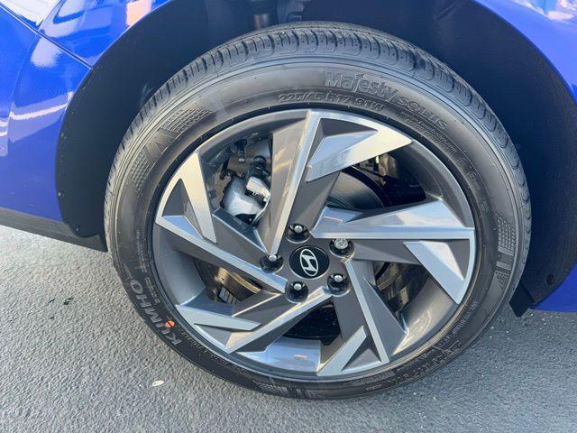 new 2025 Hyundai Elantra car, priced at $24,168