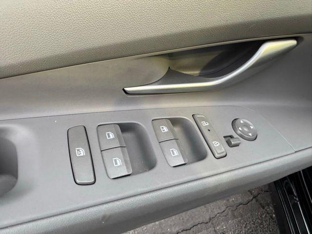 new 2025 Hyundai Elantra car, priced at $23,555