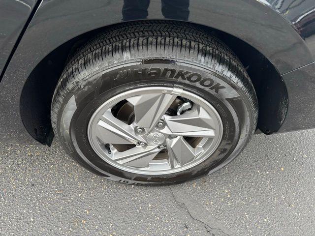 new 2025 Hyundai Elantra car, priced at $23,555