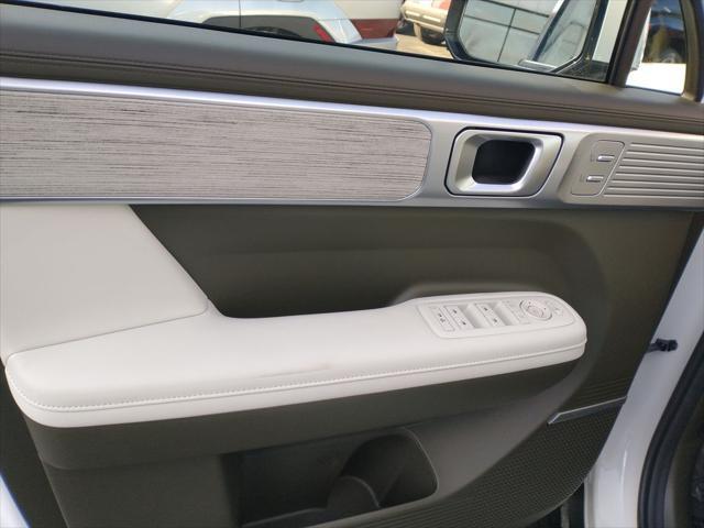 new 2025 Hyundai SANTA FE HEV car, priced at $50,829