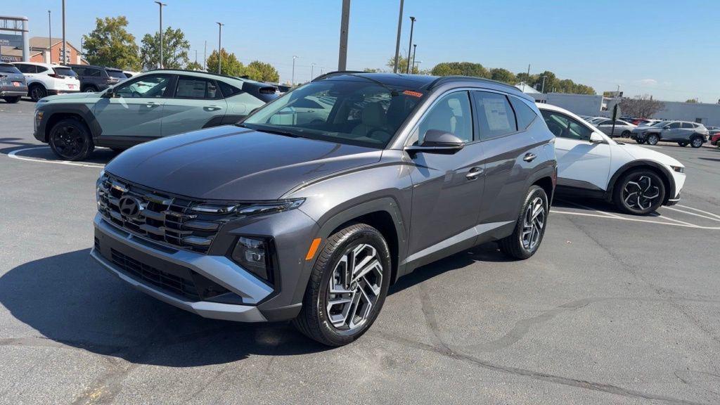 new 2025 Hyundai TUCSON Hybrid car, priced at $42,838