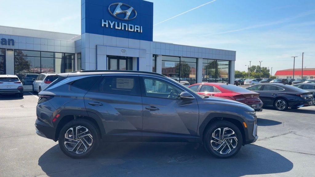 new 2025 Hyundai TUCSON Hybrid car, priced at $42,838