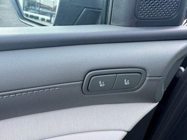 new 2025 Hyundai TUCSON Hybrid car, priced at $42,891