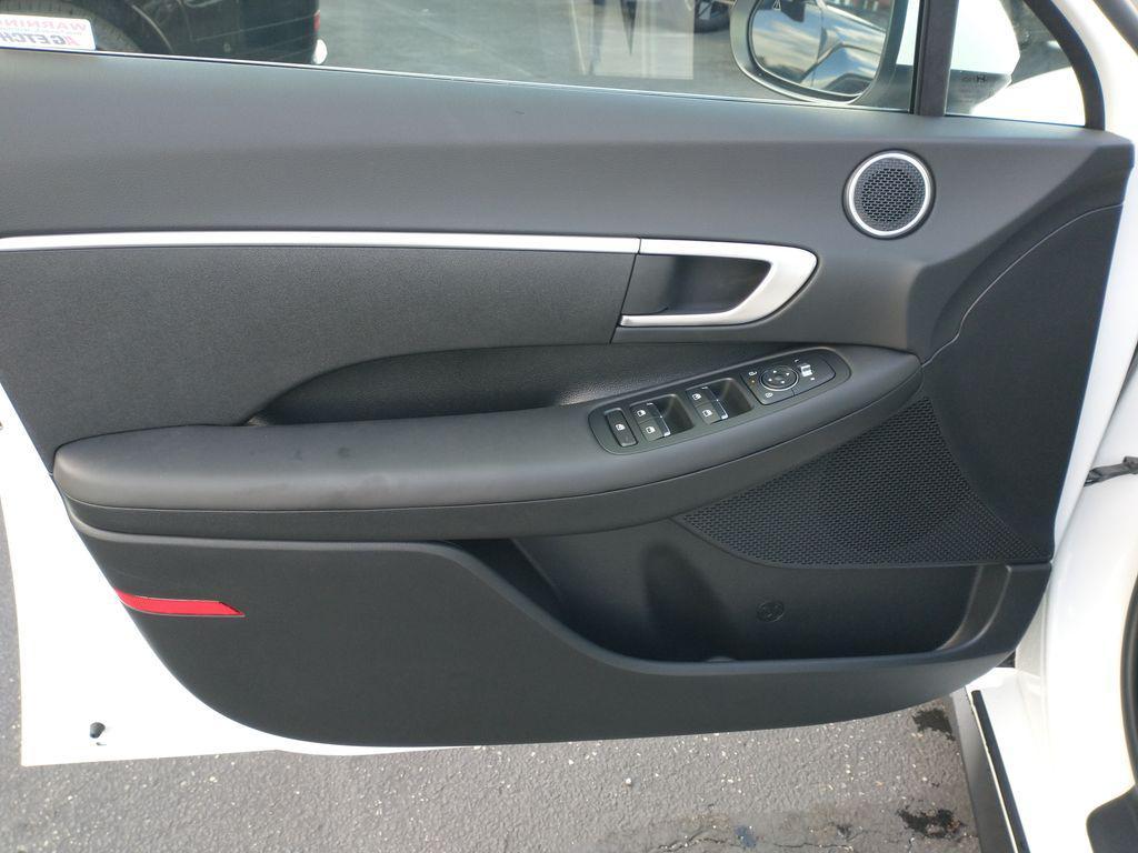 new 2025 Hyundai Sonata car, priced at $27,704