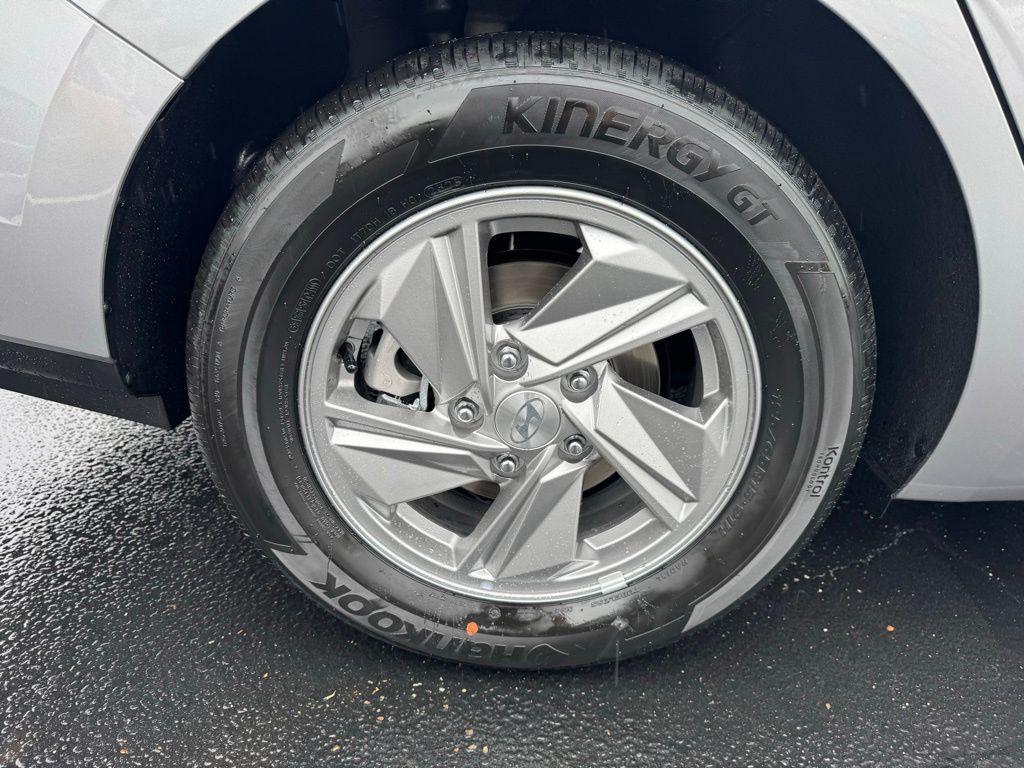 new 2025 Hyundai Elantra car, priced at $23,555