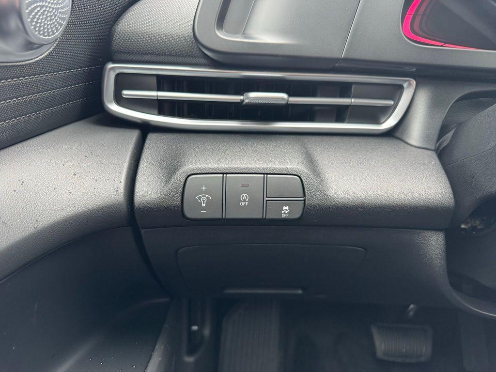 new 2025 Hyundai Elantra car, priced at $23,555