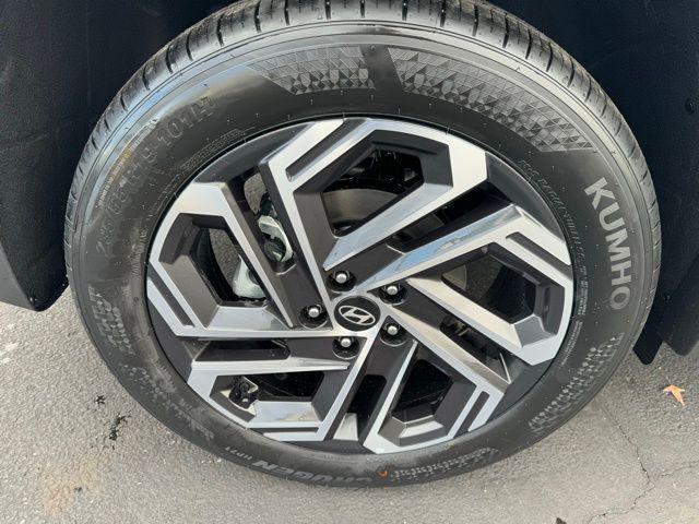 new 2025 Hyundai Tucson car, priced at $39,442
