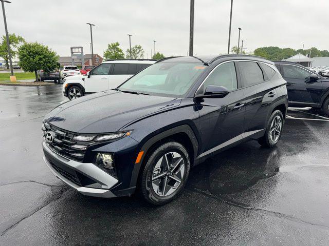 new 2025 Hyundai TUCSON Hybrid car, priced at $38,475