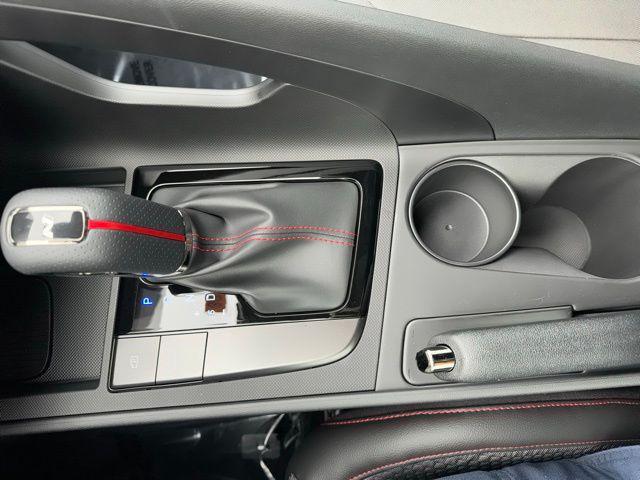 new 2025 Hyundai Elantra car, priced at $29,232