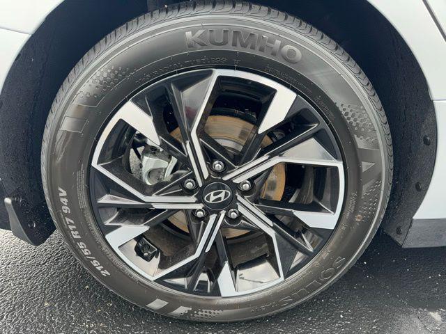 new 2025 Hyundai Sonata car, priced at $29,739