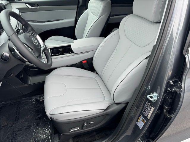 new 2025 Hyundai Palisade car, priced at $42,860