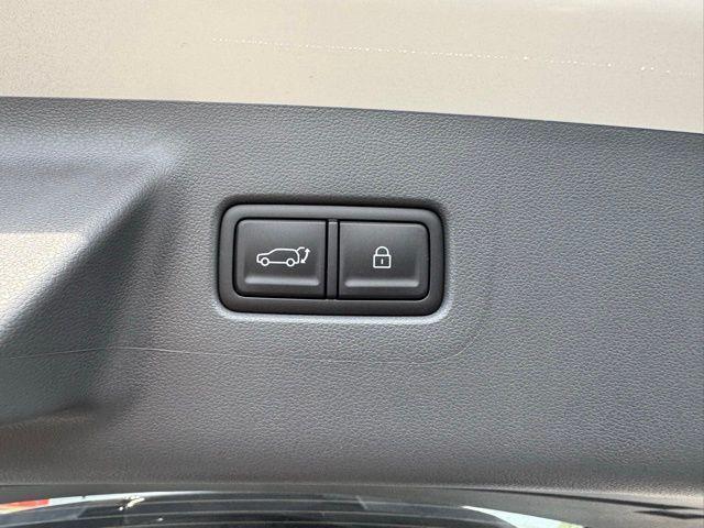 new 2025 Hyundai SANTA FE HEV car, priced at $52,534