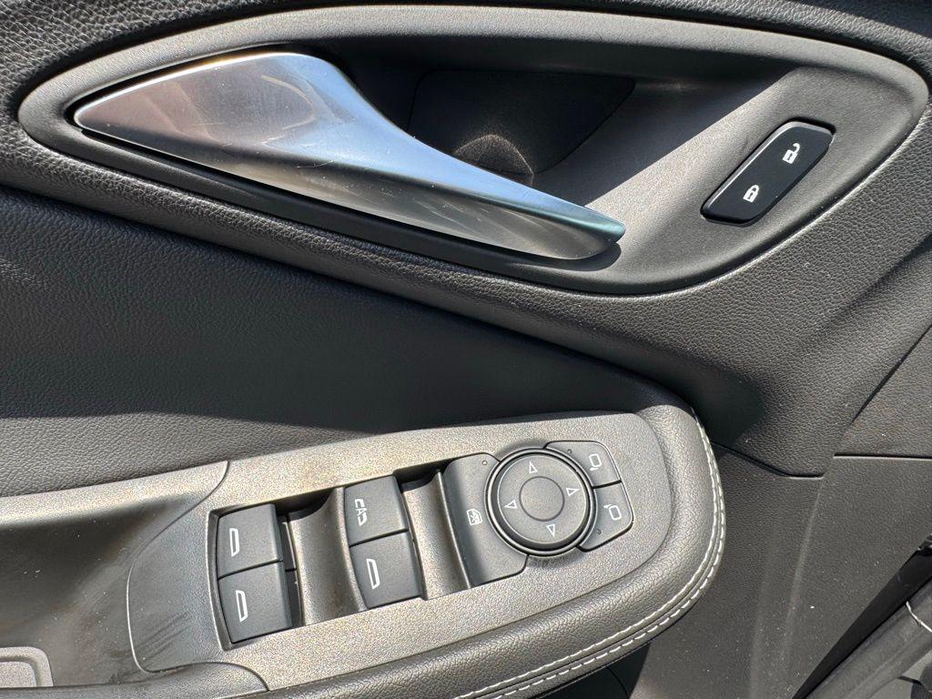 used 2024 Buick Encore GX car, priced at $24,895