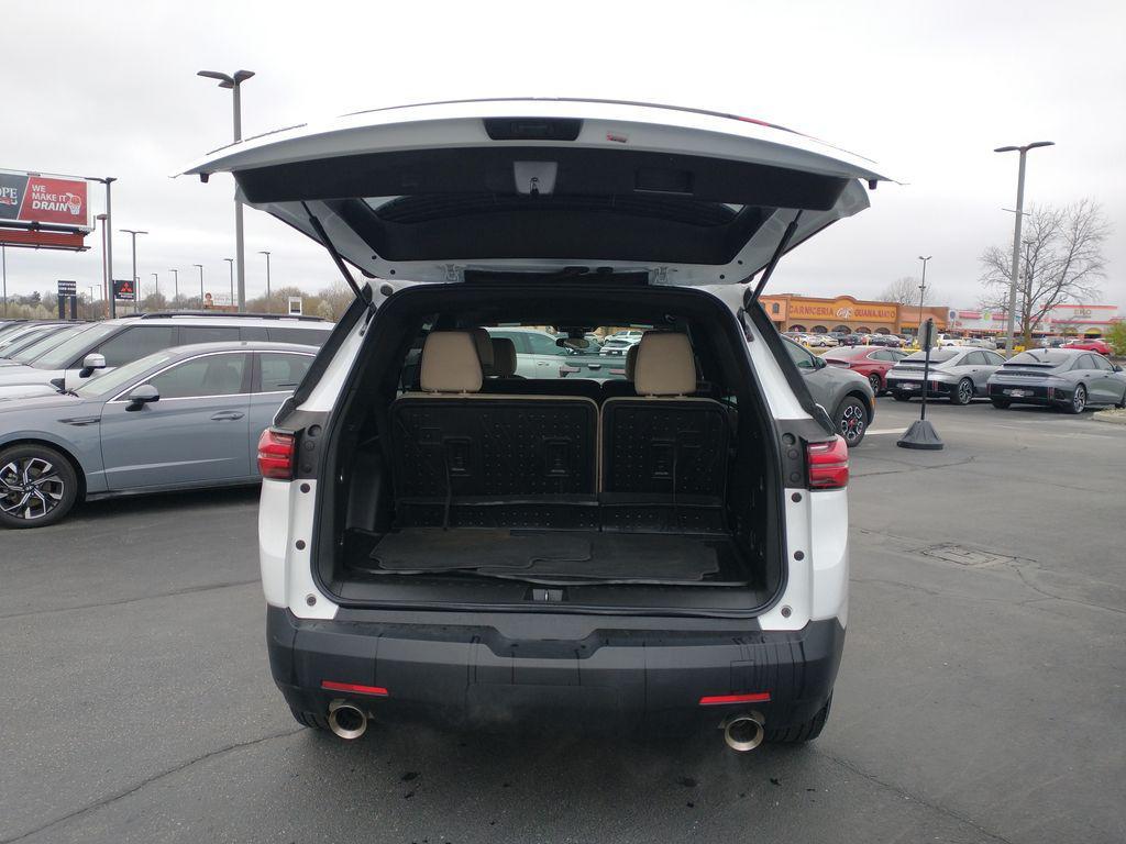 used 2023 Chevrolet Traverse car, priced at $30,990