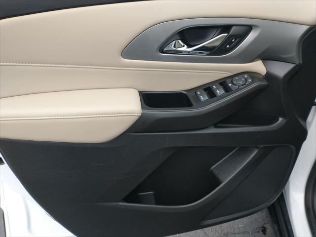used 2023 Chevrolet Traverse car, priced at $30,990