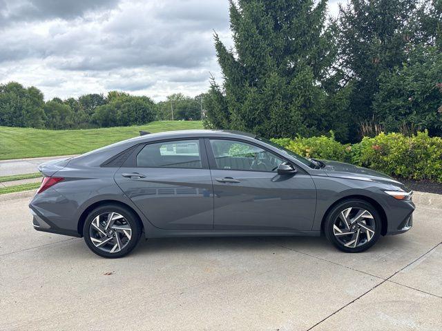 new 2025 Hyundai Elantra car, priced at $24,424