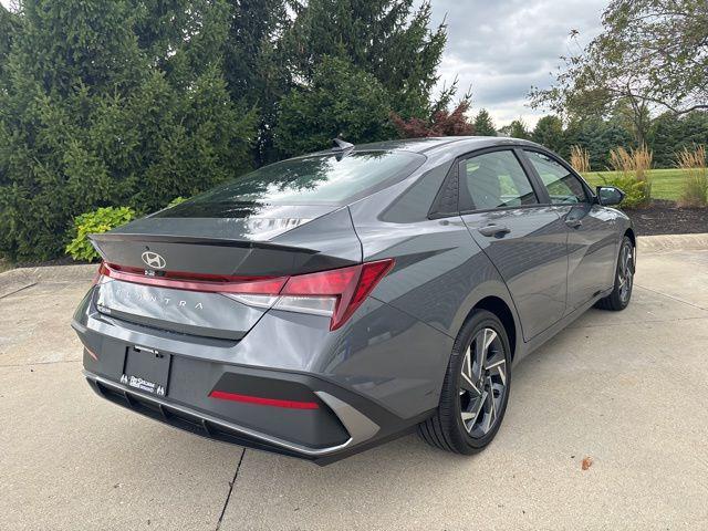 new 2025 Hyundai Elantra car, priced at $24,424