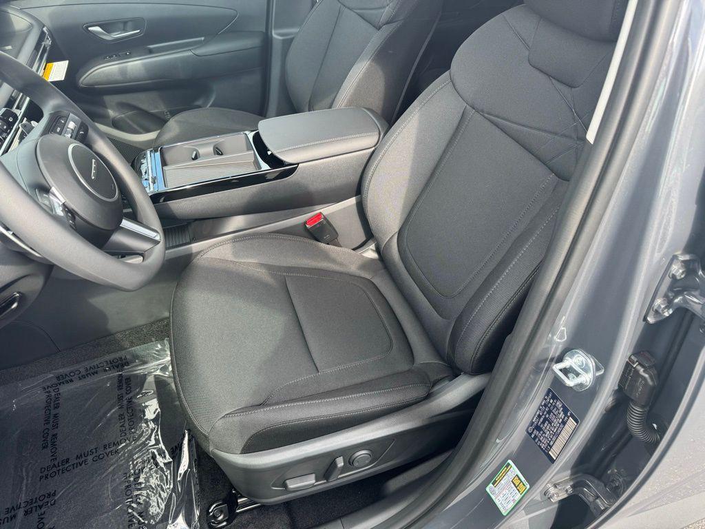 new 2026 Hyundai TUCSON Hybrid car, priced at $36,325