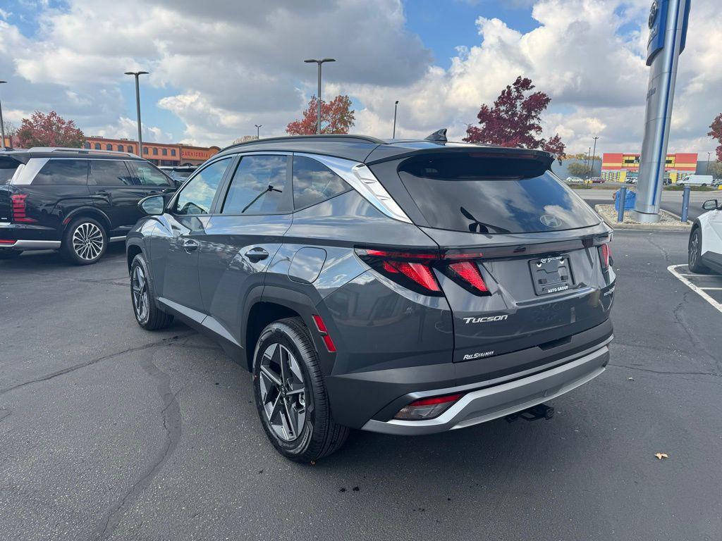 new 2026 Hyundai TUCSON Hybrid car, priced at $36,325