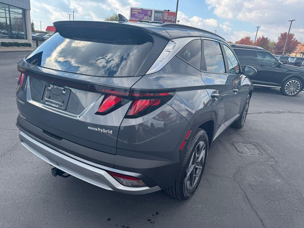 new 2026 Hyundai TUCSON Hybrid car, priced at $36,325